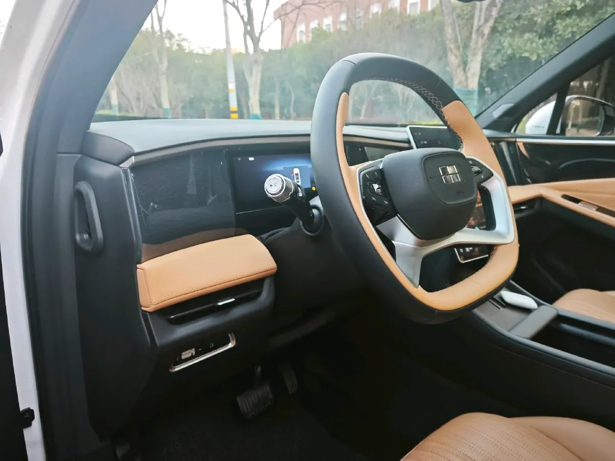 2023 Geely Galaxy L7 1.5T 163HP L4 3DHT PHEV 18.7KWH,autocango,china used car exporter,china ev exporter,chinese used car exporter,chinese used ev exporter