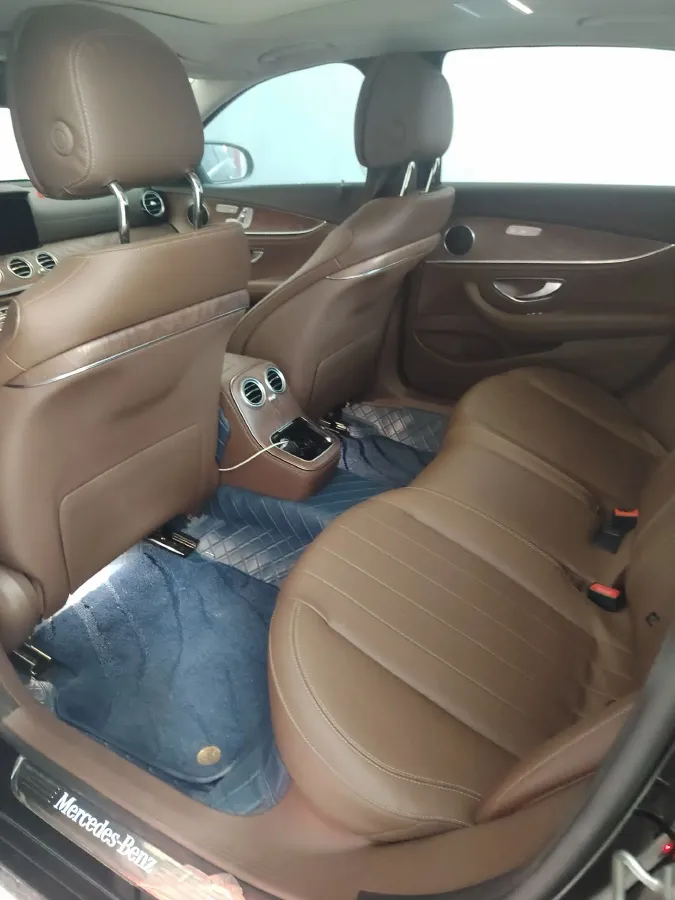 2021 Mercedes-Benz E Class 2.0T 211HP L4 9AT PHEV 25.4KWH,autocango,china used car exporter,china ev exporter,chinese used car exporter,chinese used ev exporter