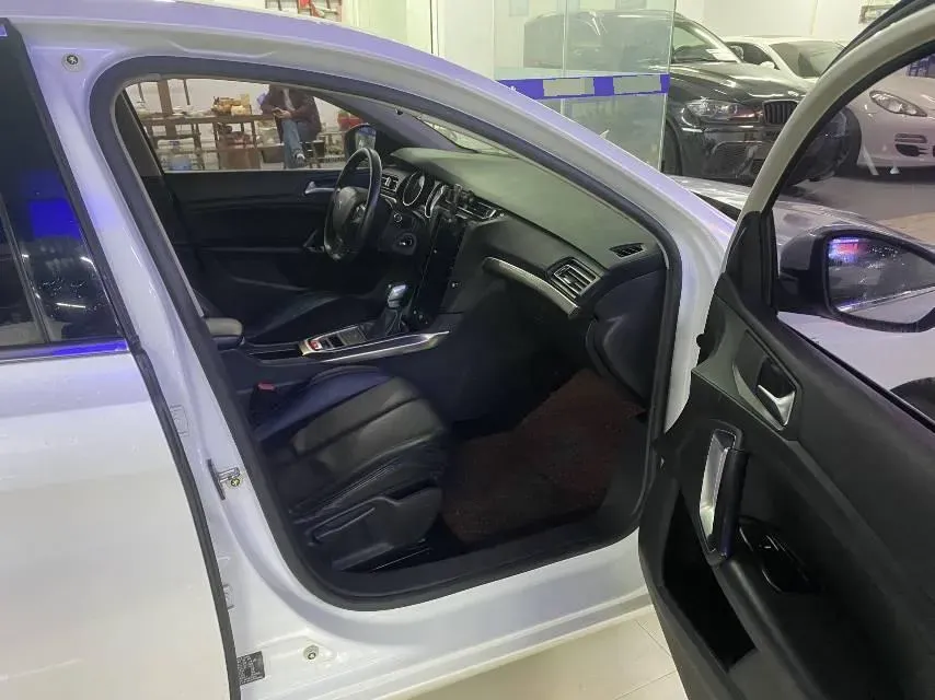 2018 Peugeot 408 1.6T 167HP L4 6AT,autocango,china used car exporter,china ev exporter,chinese used car exporter,chinese used ev exporter