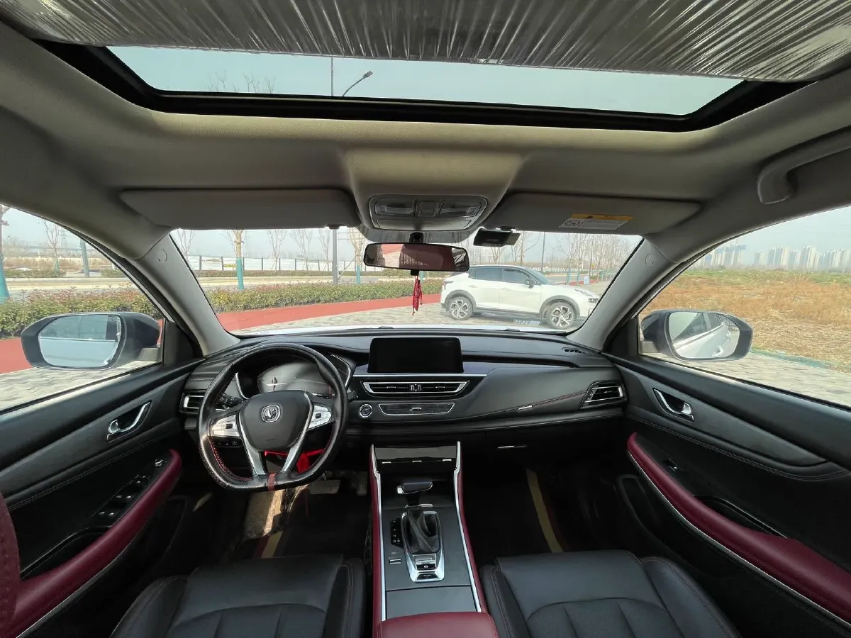 2022 ChangAn CS75 1.5T 180HP L4 7DCT,autocango,china used car exporter,china ev exporter,chinese used car exporter,chinese used ev exporter