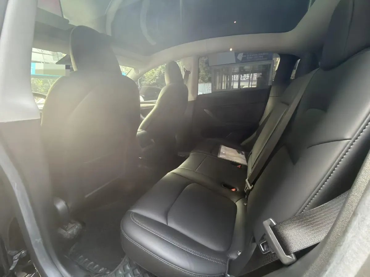 2022 Tesla Model Y BEV 60KWH,autocango,china used car exporter,china ev exporter,chinese used car exporter,chinese used ev exporter