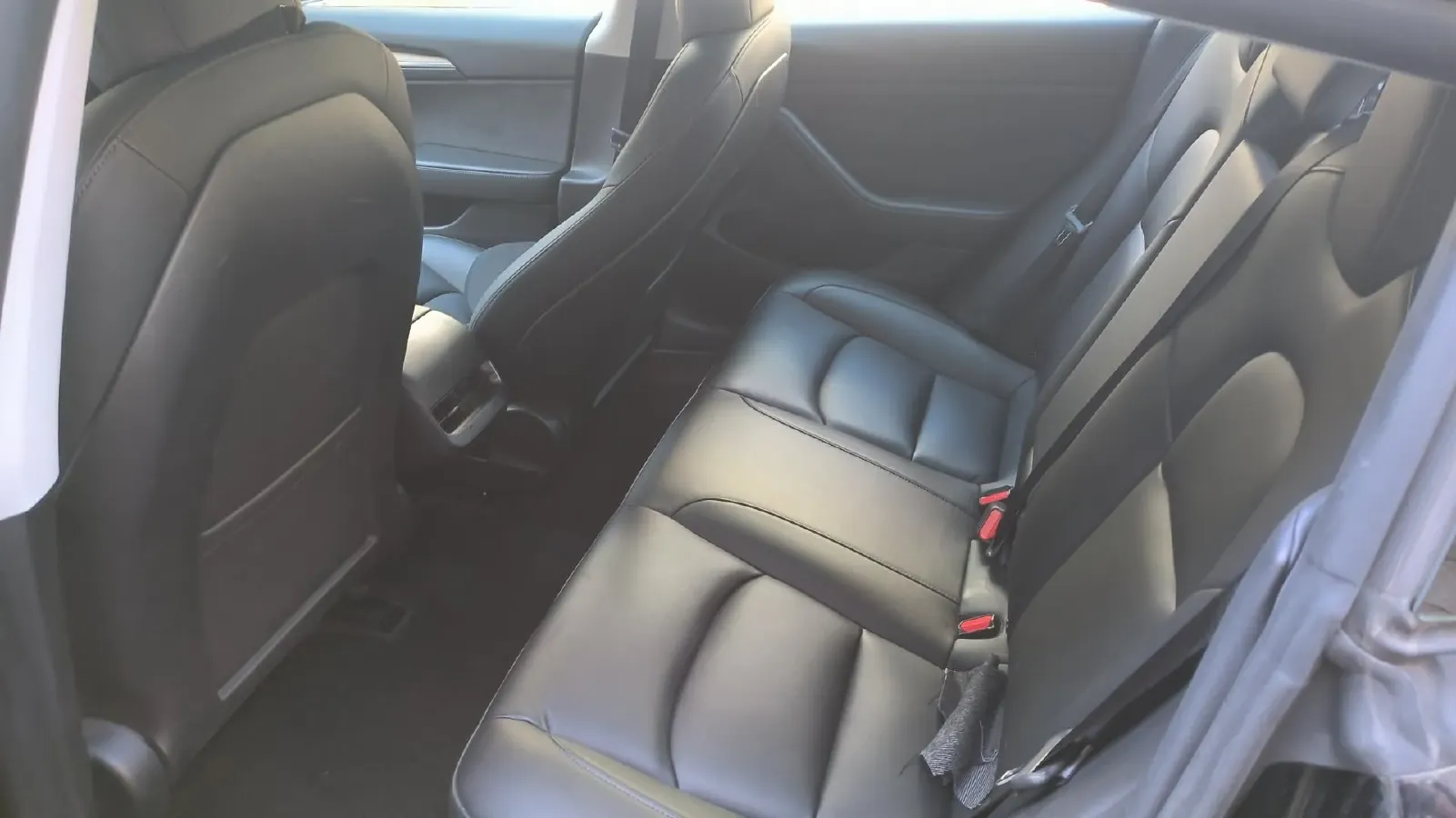 2021 Tesla Model 3 BEV 55KWH,autocango,china used car exporter,china ev exporter,chinese used car exporter,chinese used ev exporter