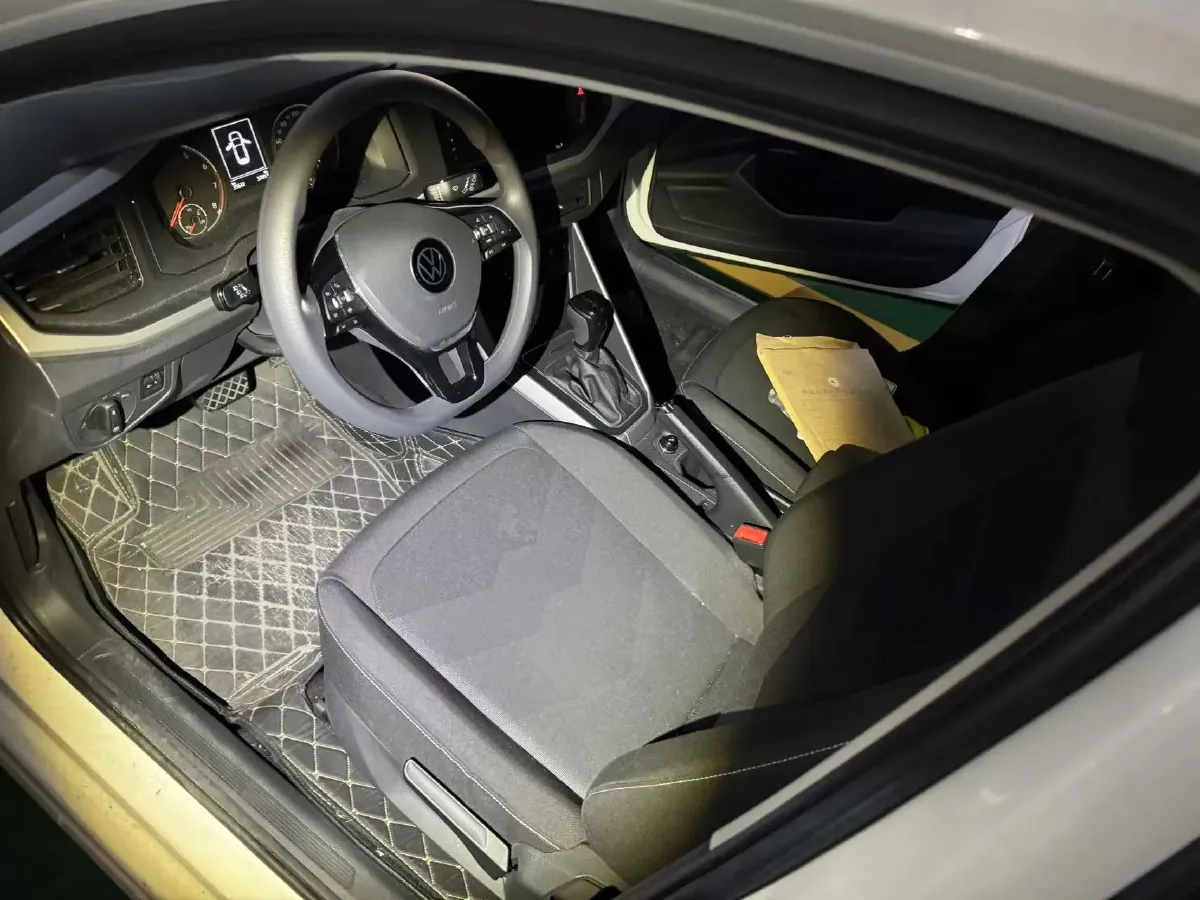 2019 Volkswagen Polo 1.5L 113HP L4 6AT,autocango,china used car exporter,china ev exporter,chinese used car exporter,chinese used ev exporter