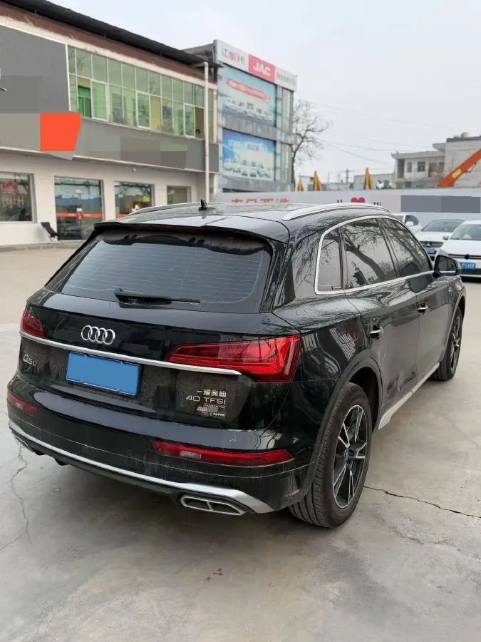 2024 Audi Q5L 2.0T 190HP L4 7DCT,autocango,china used car exporter,china ev exporter,chinese used car exporter,chinese used ev exporter