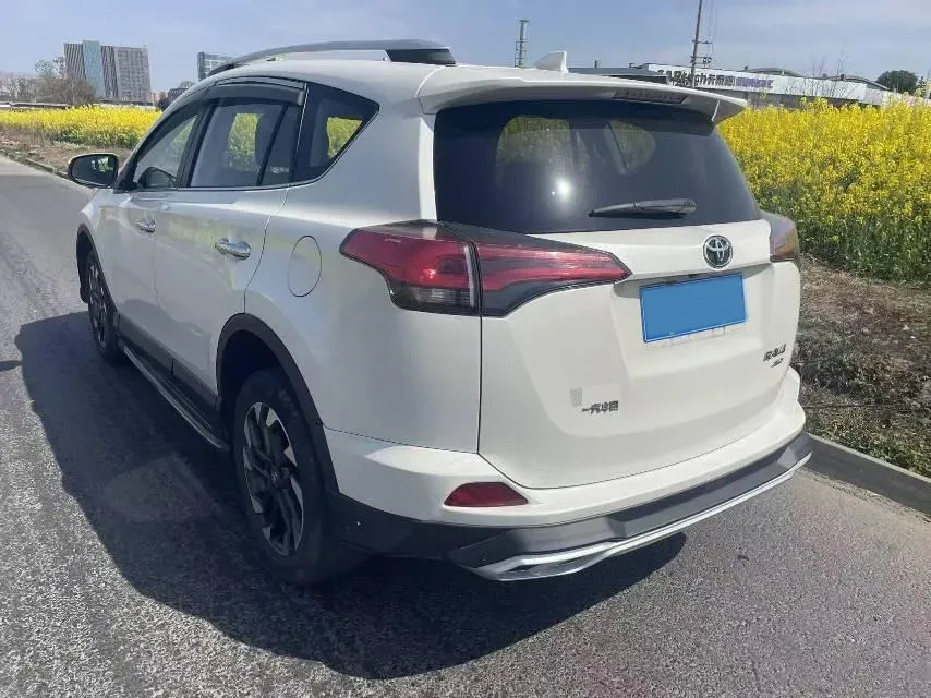 2018 Isuzu Mu-X 1.9T 163HP L4 6AT,autocango,china used car exporter,china ev exporter,chinese used car exporter,chinese used ev exporter