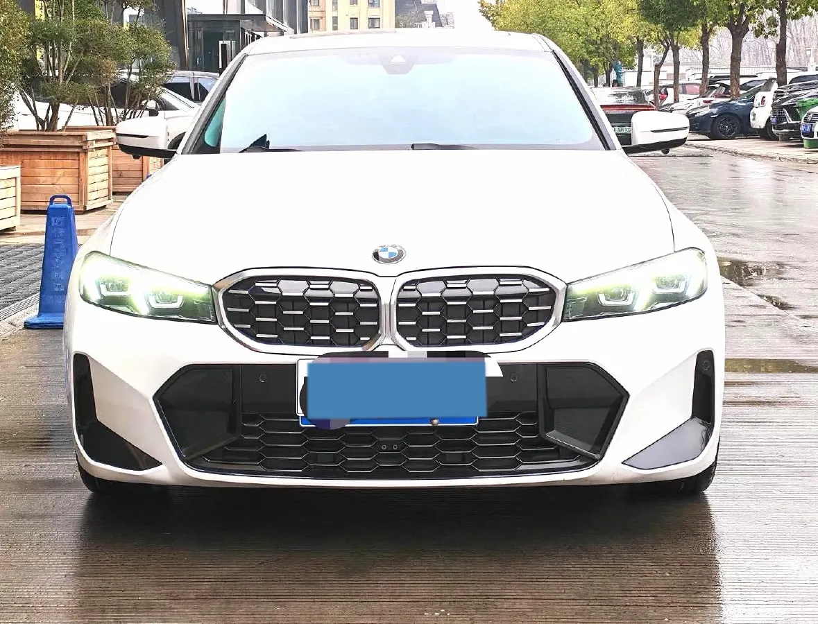 2024 BMW 3 Series 2.0T 184HP L4 8AT,autocango,china used car exporter,china ev exporter,chinese used car exporter,chinese used ev exporter