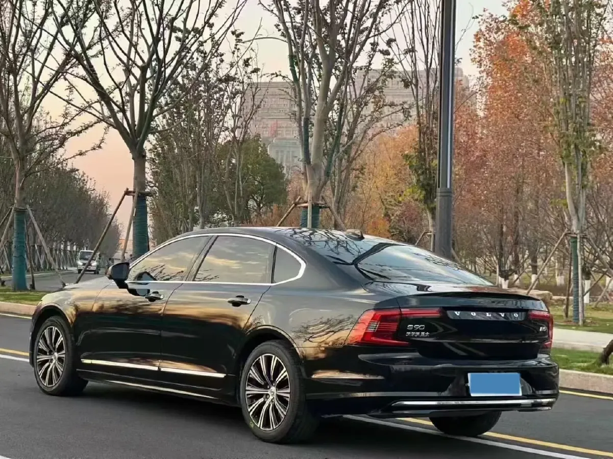 2024 Volvo S90 2.0T 250HP L4 8AT,autocango,china used car exporter,china ev exporter,chinese used car exporter,chinese used ev exporter