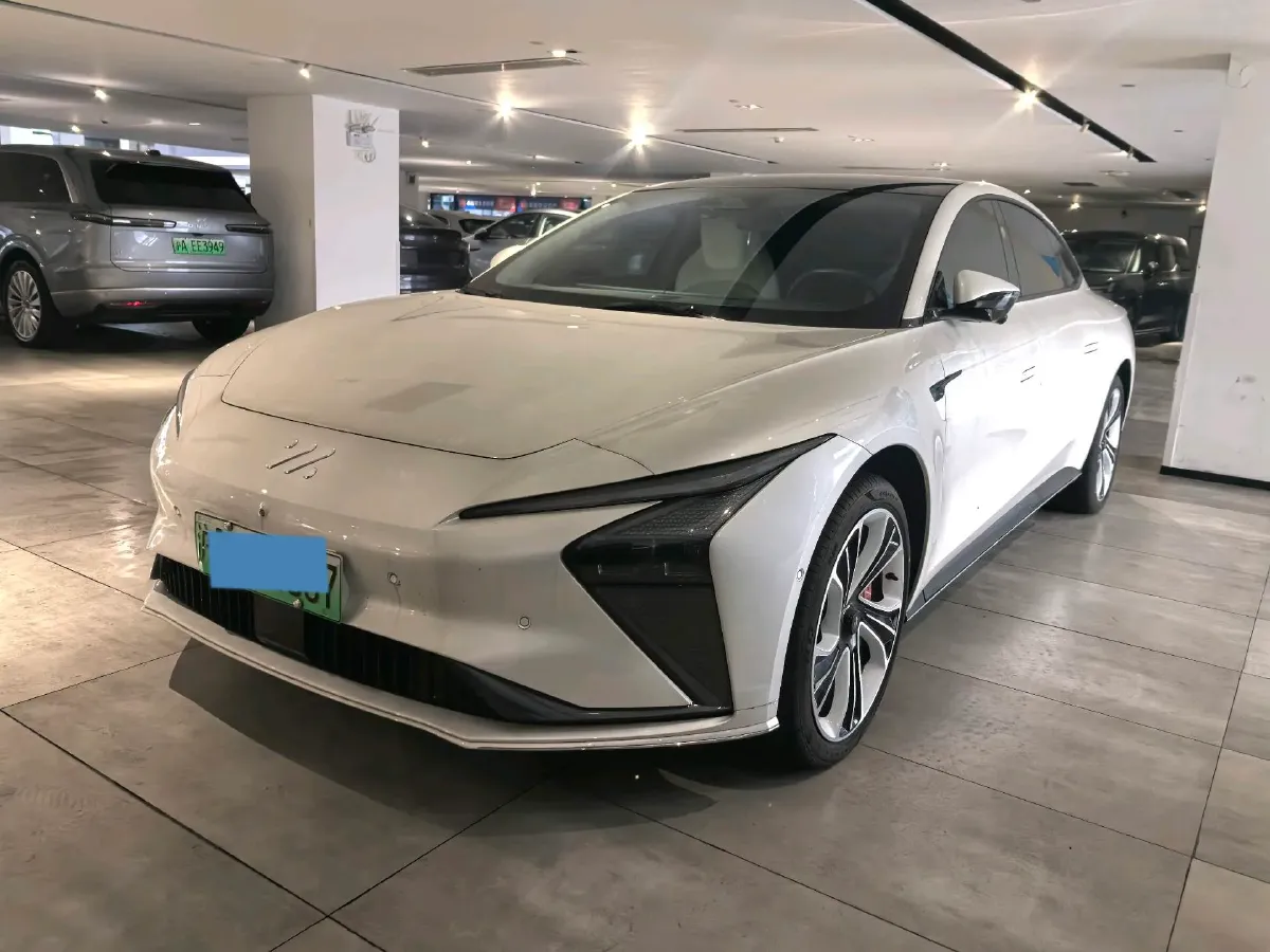 2022 IM L7 BEV 90KWH,autocango,china used car exporter,china ev exporter,chinese used car exporter,chinese used ev exporter