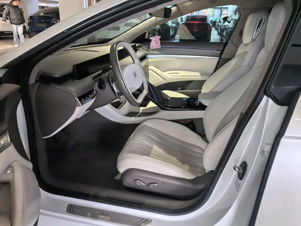 2022 IM L7 BEV 90KWH,autocango,china used car exporter,china ev exporter,chinese used car exporter,chinese used ev exporter