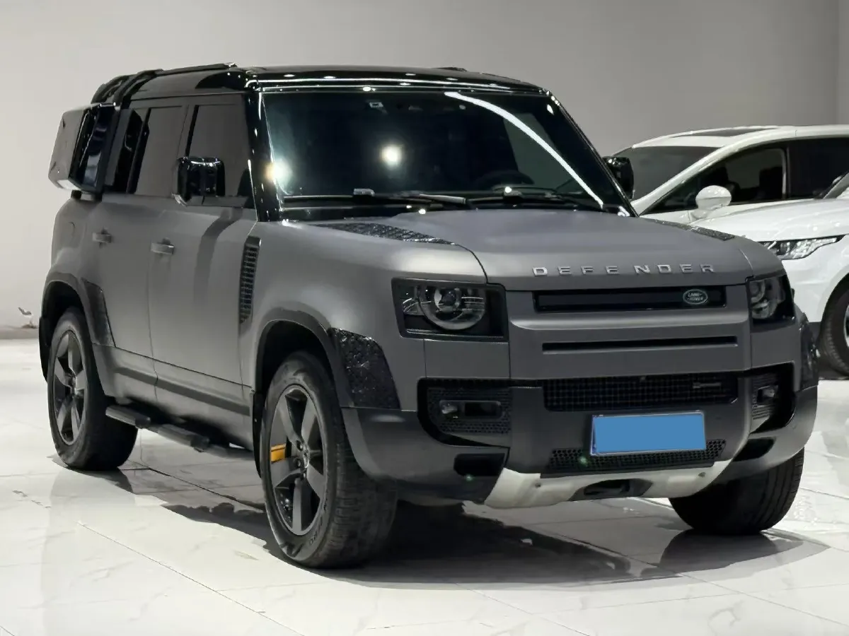 2023 Land Rover Defender 3.0T 400HP L6 8AT,autocango,china used car exporter,china ev exporter,chinese used car exporter,chinese used ev exporter