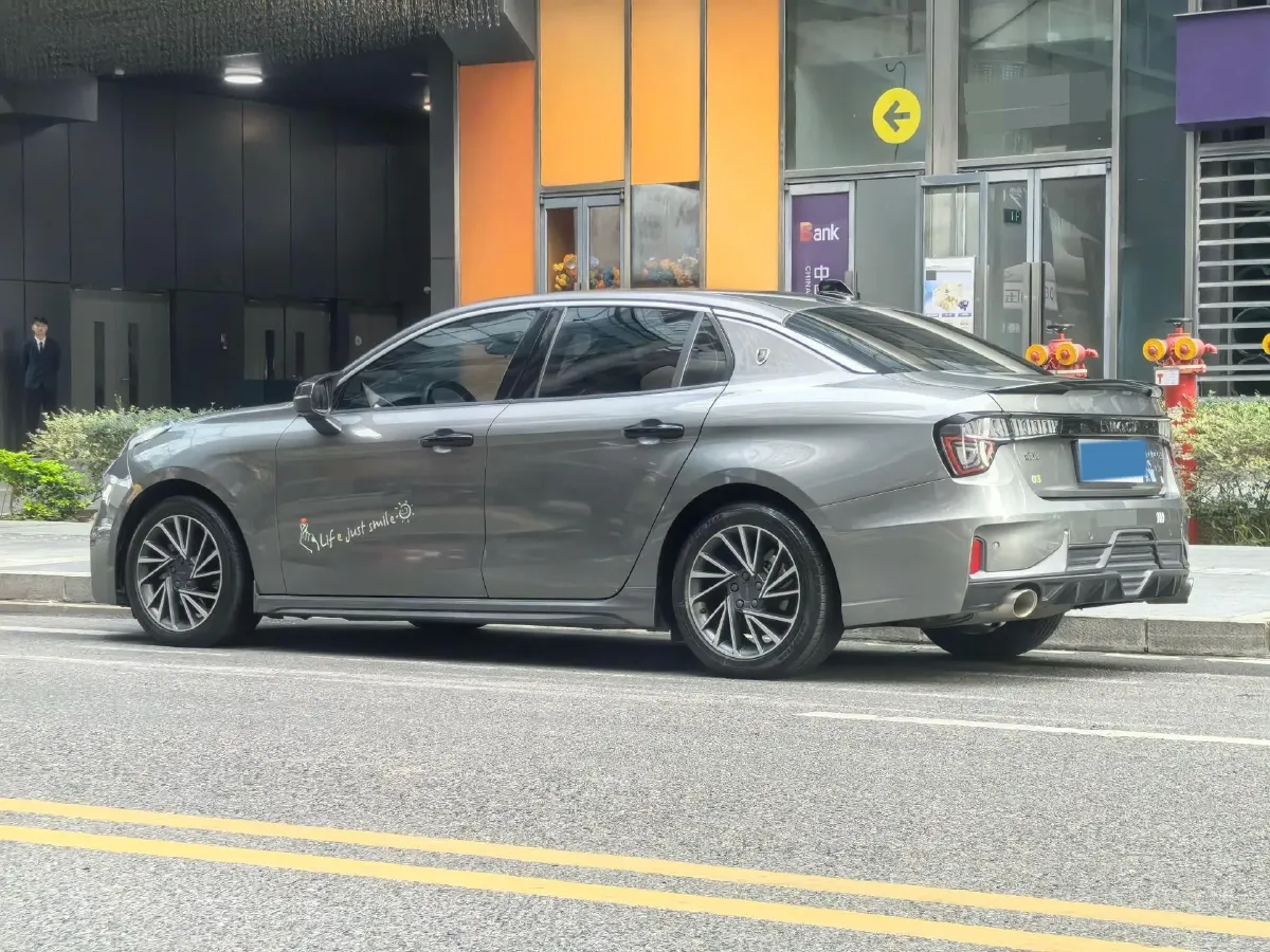 2022 LYNK&CO 03 2.0T 190HP L4 7DCT,autocango,china used car exporter,china ev exporter,chinese used car exporter,chinese used ev exporter