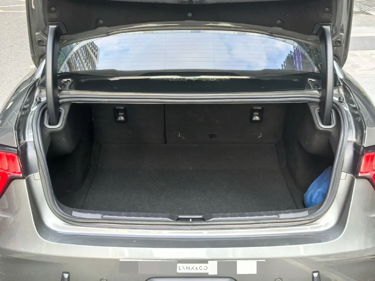 2022 LYNK&CO 03 2.0T 190HP L4 7DCT,autocango,china used car exporter,china ev exporter,chinese used car exporter,chinese used ev exporter