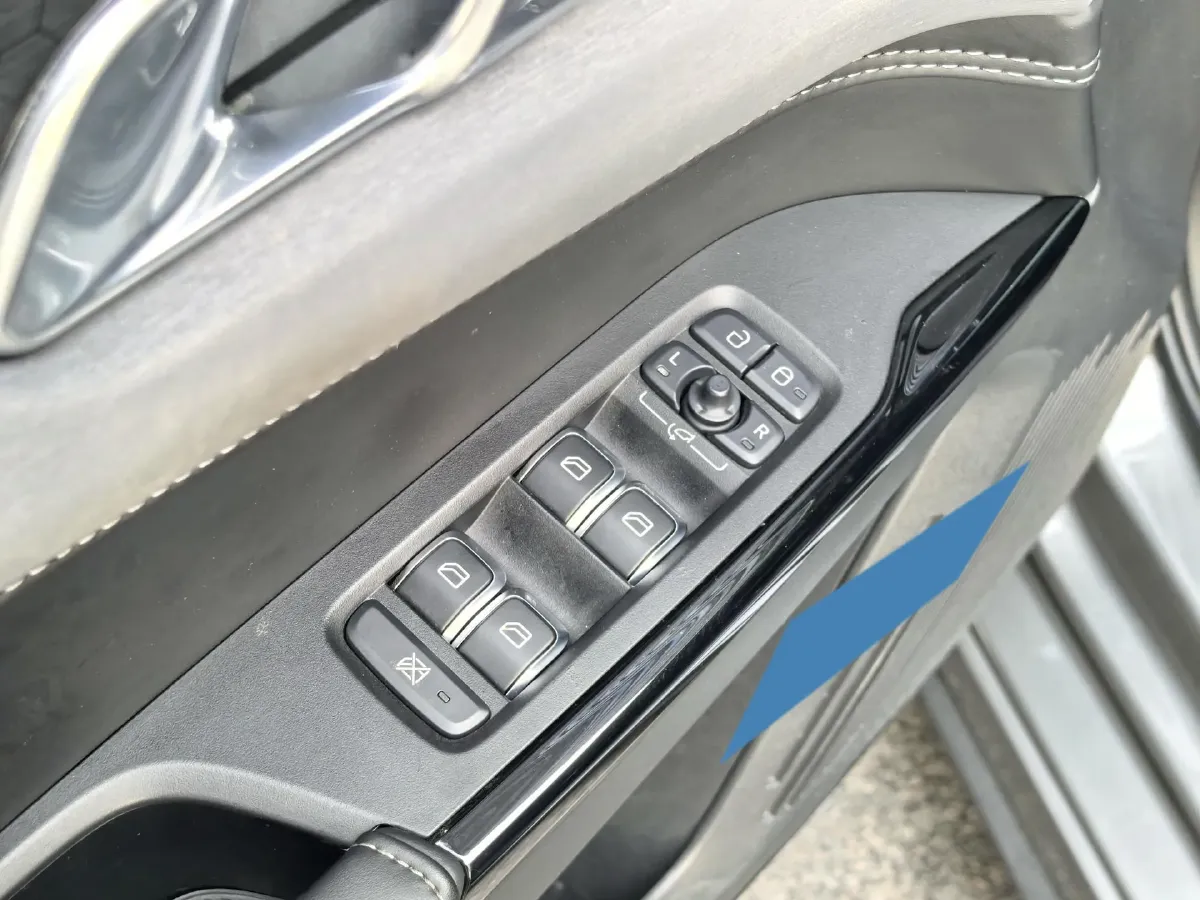 2022 LYNK&CO 03 2.0T 190HP L4 7DCT,autocango,china used car exporter,china ev exporter,chinese used car exporter,chinese used ev exporter