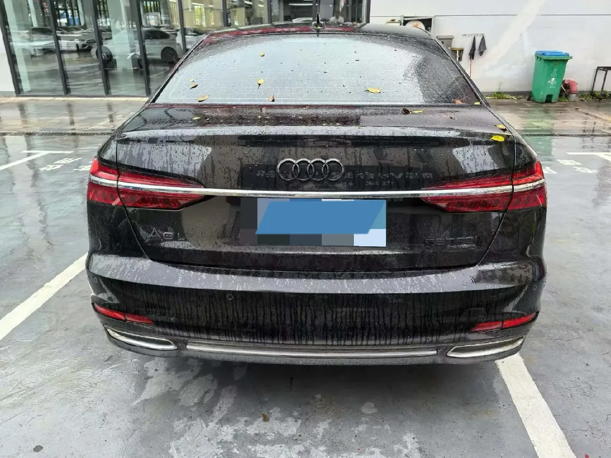 2022 Audi A6L 2.0T 190HP L4 7DCT,autocango,china used car exporter,china ev exporter,chinese used car exporter,chinese used ev exporter