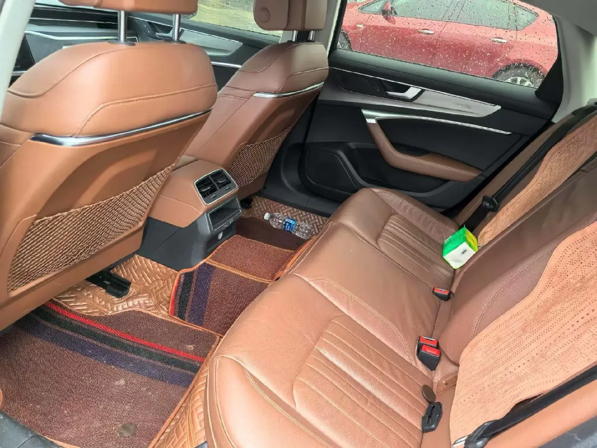 2022 Audi A6L 2.0T 190HP L4 7DCT,autocango,china used car exporter,china ev exporter,chinese used car exporter,chinese used ev exporter