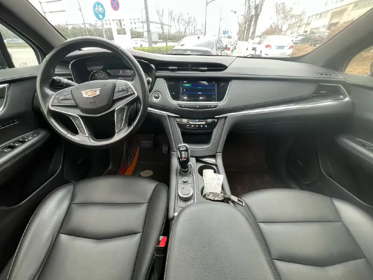 2021 Cadillac XT5 2.0T 237HP L4 9AT,autocango,china used car exporter,china ev exporter,chinese used car exporter,chinese used ev exporter