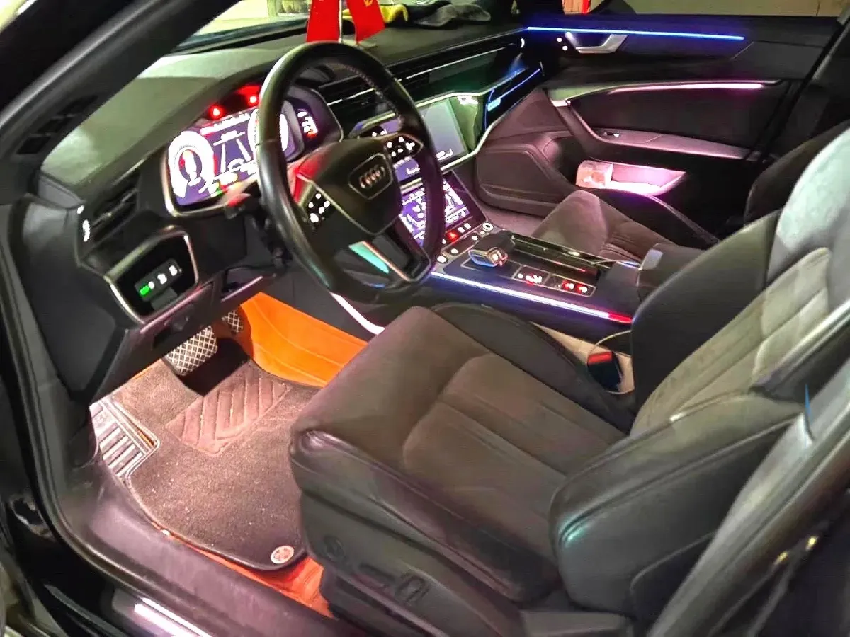 2021 Audi A6L 2.0T 224HP L4 7DCT,autocango,china used car exporter,china ev exporter,chinese used car exporter,chinese used ev exporter