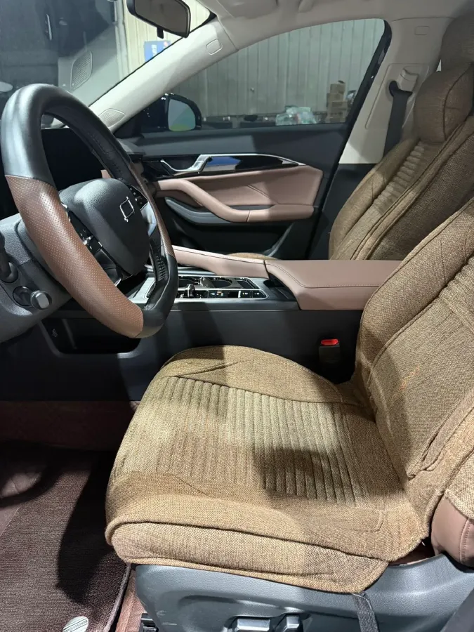 2025 Bestune B70 1.5T 169HP L4 7DCT,autocango,china used car exporter,china ev exporter,chinese used car exporter,chinese used ev exporter