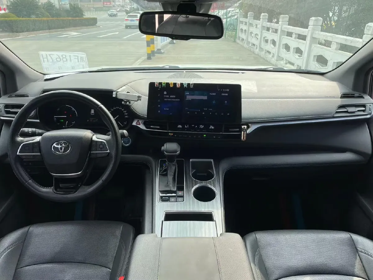 2021 Toyota Sienna 2.5L 192HP L4 E-CVT Hybrid,autocango,china used car exporter,china ev exporter,chinese used car exporter,chinese used ev exporter