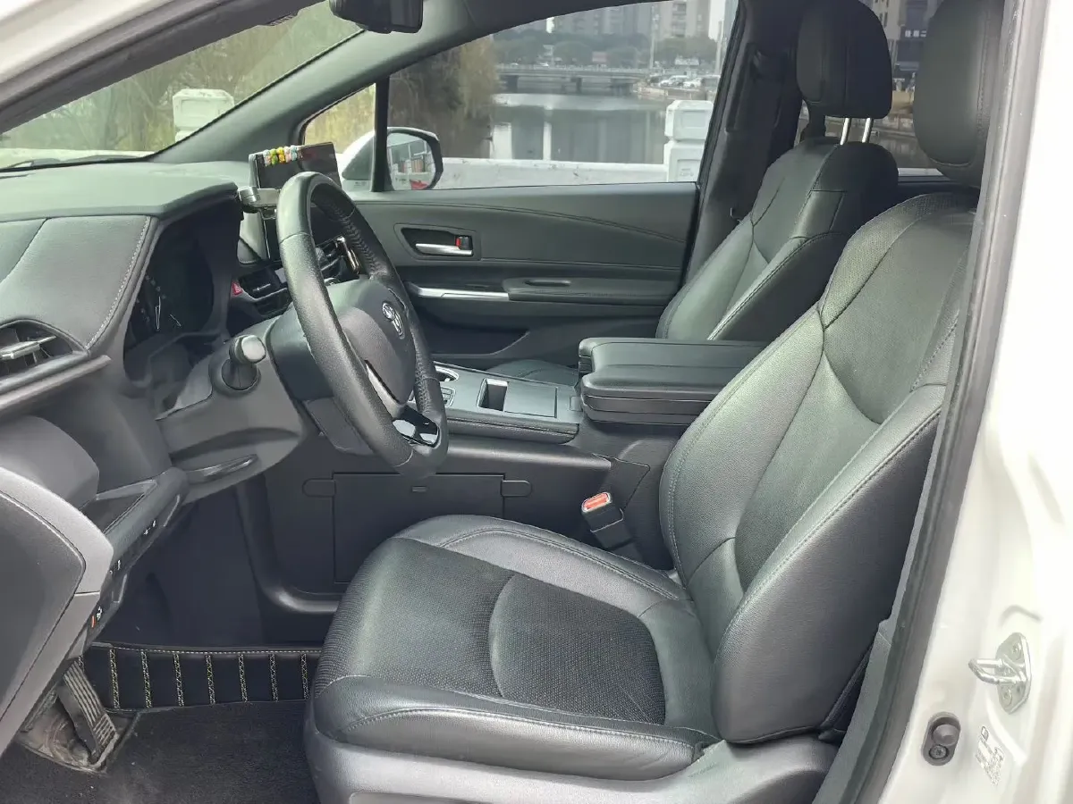 2021 Toyota Sienna 2.5L 192HP L4 E-CVT Hybrid,autocango,china used car exporter,china ev exporter,chinese used car exporter,chinese used ev exporter