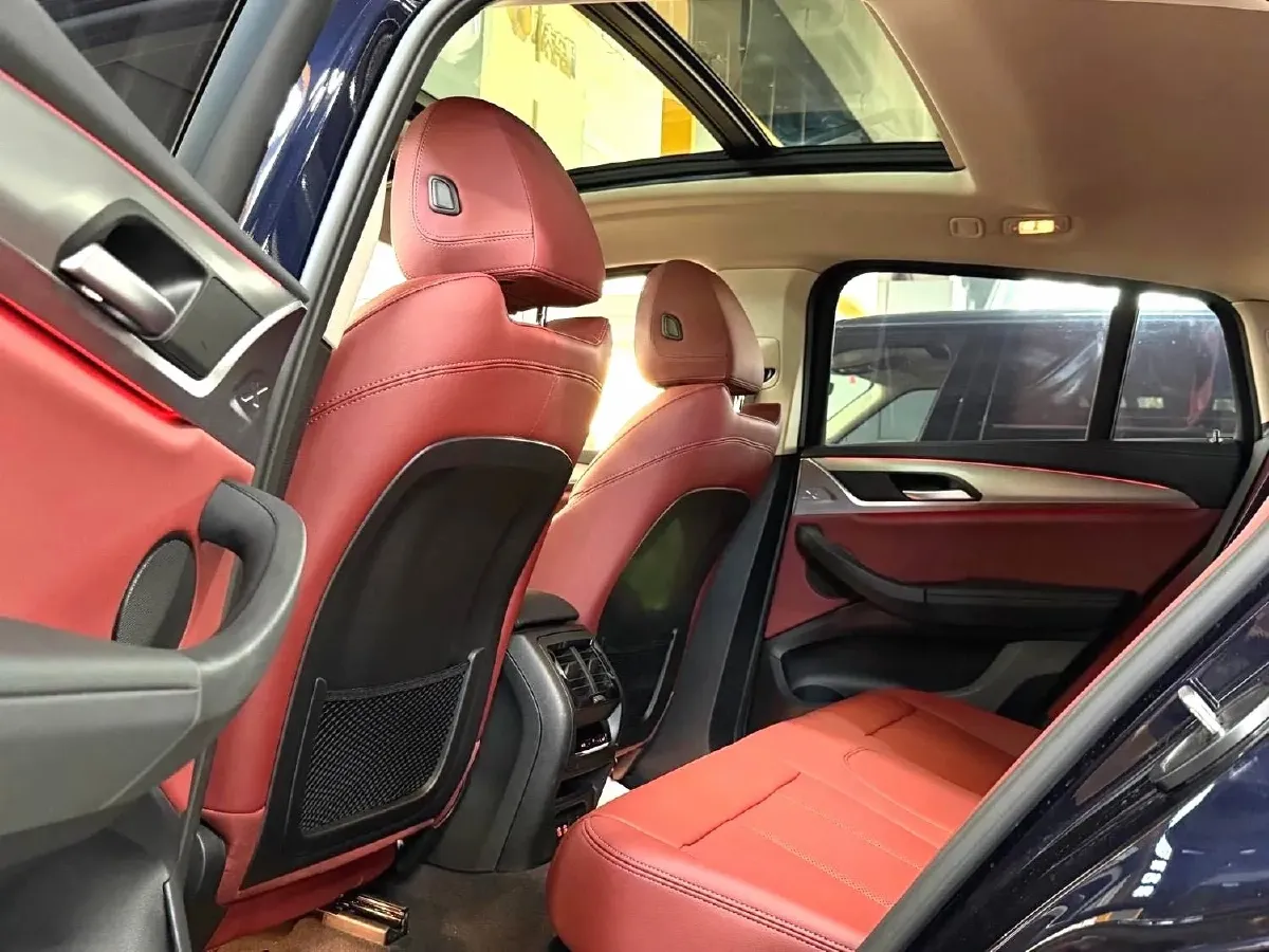 2022 BMW X4 2.0T 245HP L4 8AT,autocango,china used car exporter,china ev exporter,chinese used car exporter,chinese used ev exporter