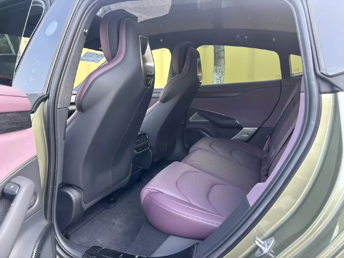 2024 MI SU7 BEV 73.6KWH,autocango,china used car exporter,china ev exporter,chinese used car exporter,chinese used ev exporter