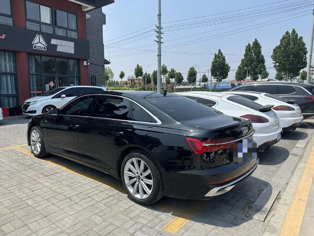 2023 Audi A6L 2.0T 190HP L4 7DCT,autocango,china used car exporter,china ev exporter,chinese used car exporter,chinese used ev exporter