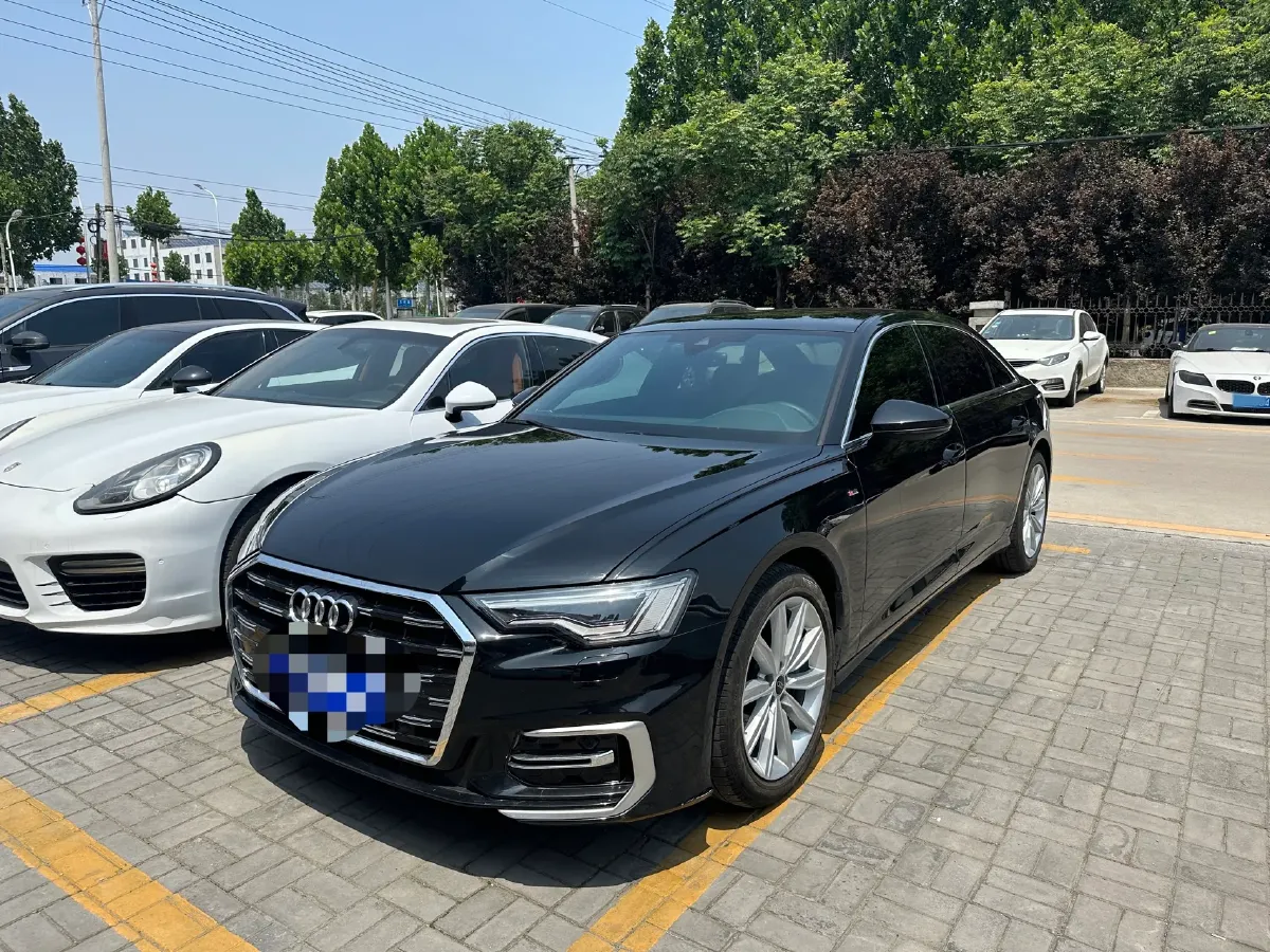 2023 Audi A6L 2.0T 190HP L4 7DCT,autocango,china used car exporter,china ev exporter,chinese used car exporter,chinese used ev exporter