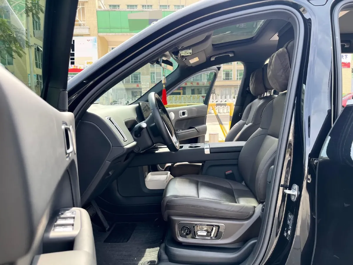 2022 Li L9 Range Extended 154HP REEV 42.6KWH,autocango,china used car exporter,china ev exporter,chinese used car exporter,chinese used ev exporter