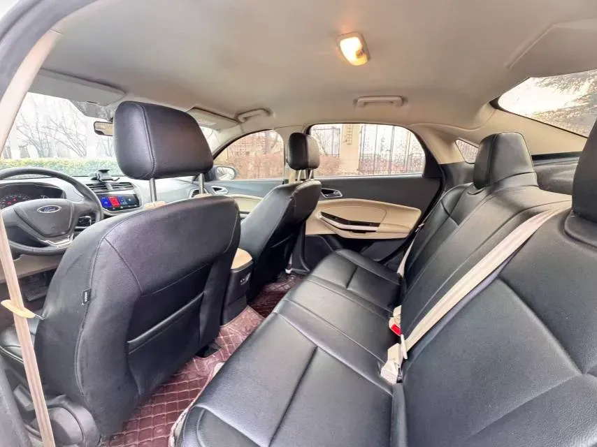 2017 Ford Escort 1.5L 113HP L4 6AT,autocango,china used car exporter,china ev exporter,chinese used car exporter,chinese used ev exporter