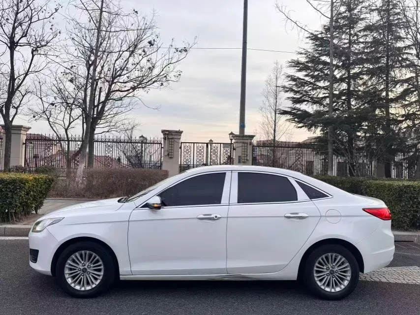 2017 Ford Escort 1.5L 113HP L4 6AT,autocango,china used car exporter,china ev exporter,chinese used car exporter,chinese used ev exporter