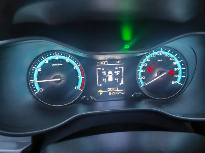 2021 Geely Coolray 1.4T 141HP L4 6MT,autocango,china used car exporter,china ev exporter,chinese used car exporter,chinese used ev exporter