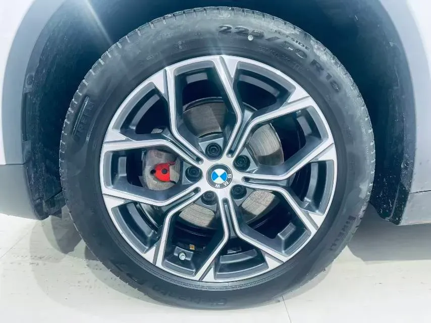 2022 BMW X1 1.5T 140HP L3 7DCT,autocango,china used car exporter,china ev exporter,chinese used car exporter,chinese used ev exporter