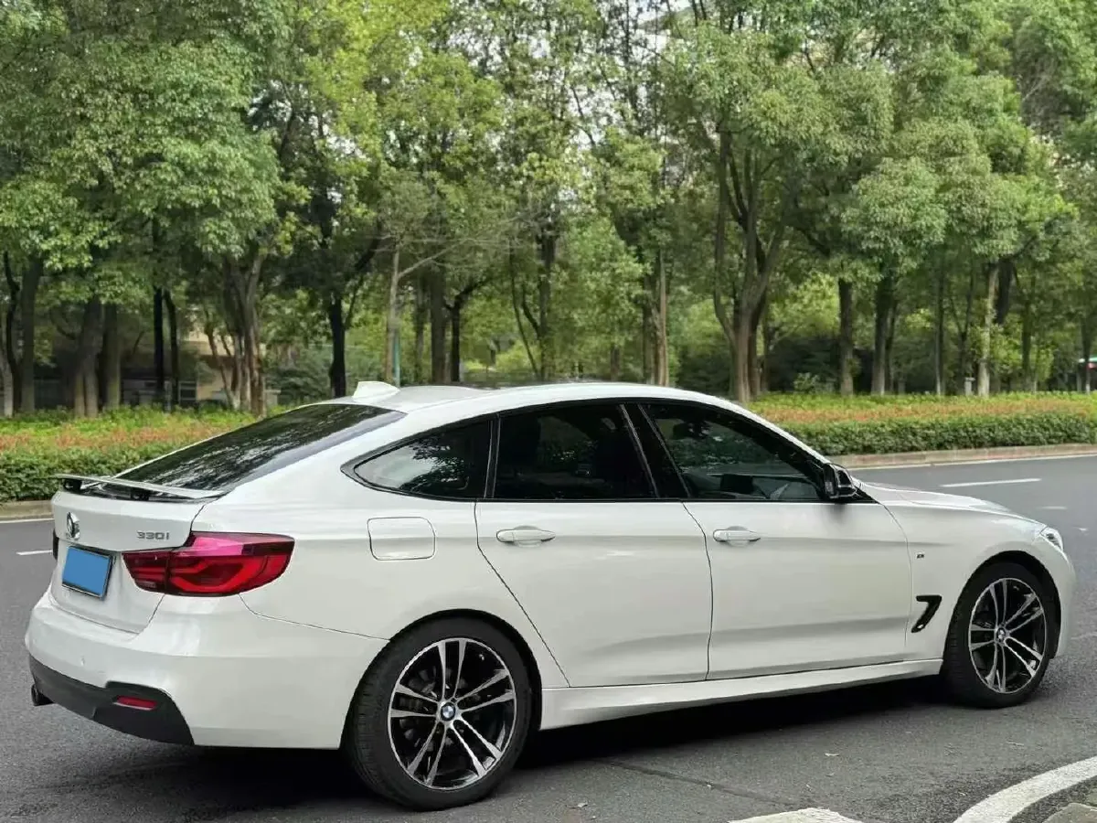 2020 BMW 3 Series GT 2.0T 252HP L4 8AT,autocango,china used car exporter,china ev exporter,chinese used car exporter,chinese used ev exporter