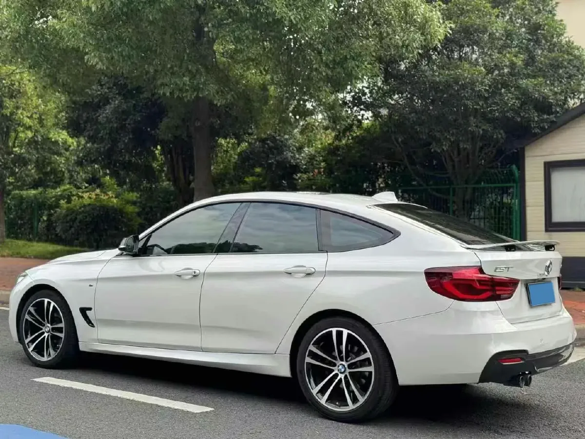 2020 BMW 3 Series GT 2.0T 252HP L4 8AT,autocango,china used car exporter,china ev exporter,chinese used car exporter,chinese used ev exporter