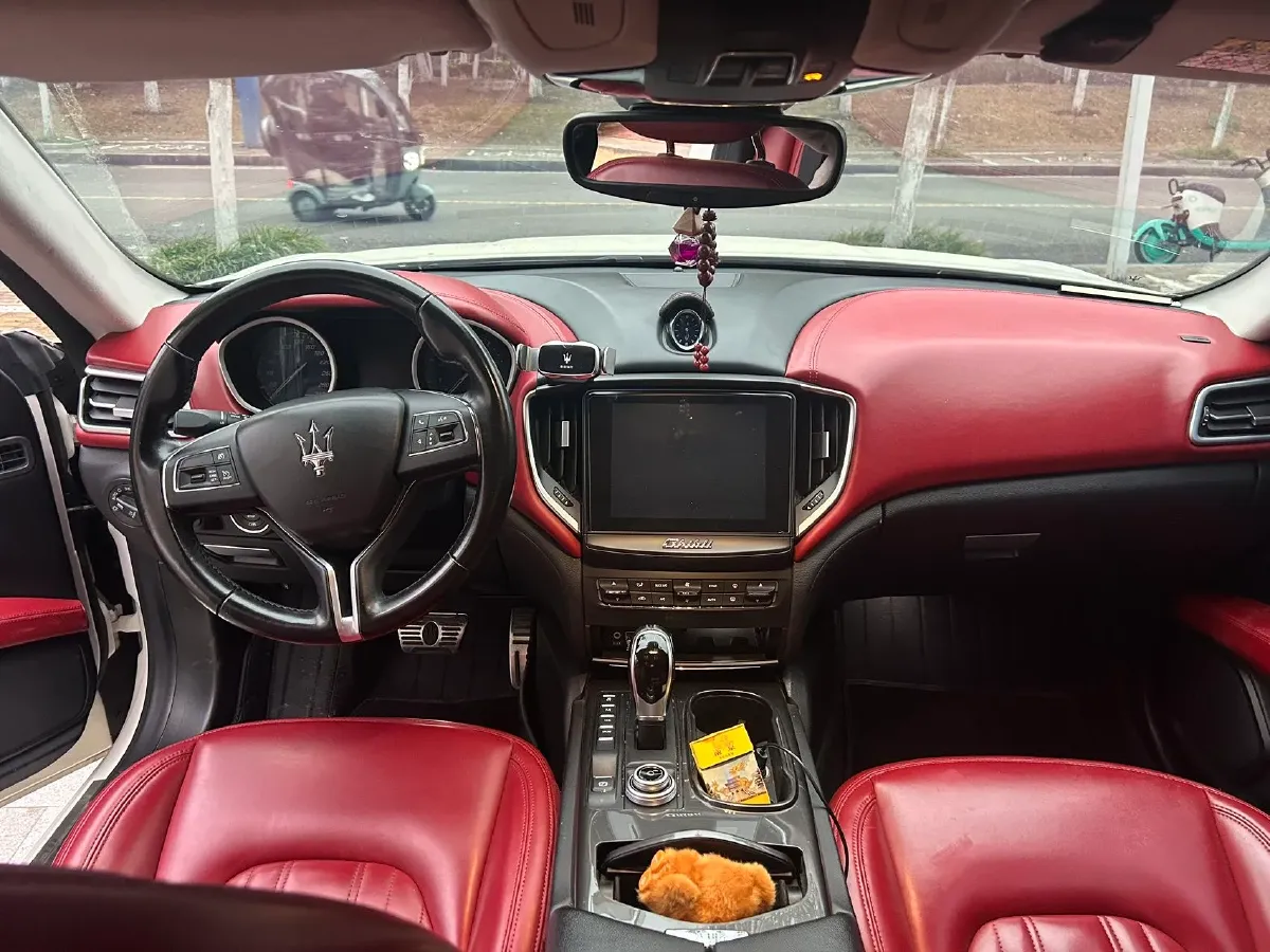 2017 Maserati Ghibli 3.0T 350HP V6 8AT,autocango,china used car exporter,china ev exporter,chinese used car exporter,chinese used ev exporter