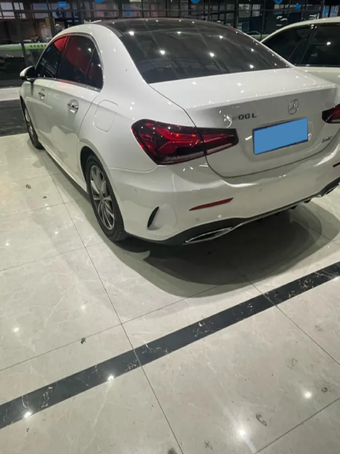 2021 Mercedes-Benz A Class 1.3T 163HP L4 7DCT,autocango,china used car exporter,china ev exporter,chinese used car exporter,chinese used ev exporter