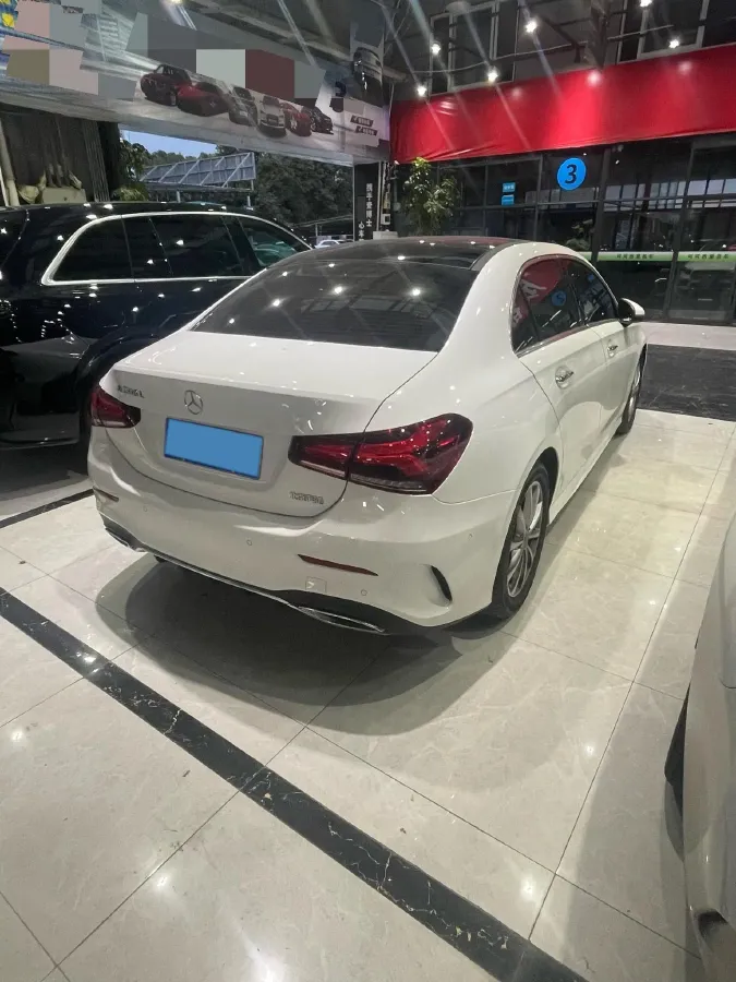 2021 Mercedes-Benz A Class 1.3T 163HP L4 7DCT,autocango,china used car exporter,china ev exporter,chinese used car exporter,chinese used ev exporter