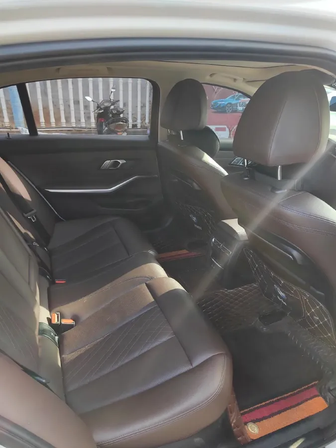 2022 BMW 3 Series 2.0T 156HP L4 8AT,autocango,china used car exporter,china ev exporter,chinese used car exporter,chinese used ev exporter