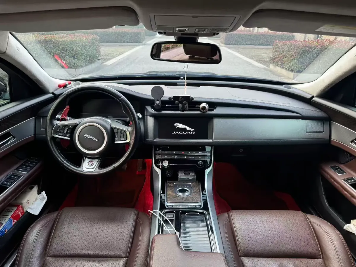 2018 Mercedes-Benz E Class 2.0T 184HP L4 9AT,autocango,china used car exporter,china ev exporter,chinese used car exporter,chinese used ev exporter