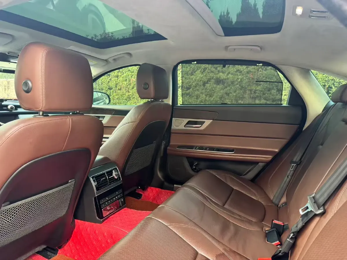 2018 Mercedes-Benz E Class 2.0T 184HP L4 9AT,autocango,china used car exporter,china ev exporter,chinese used car exporter,chinese used ev exporter