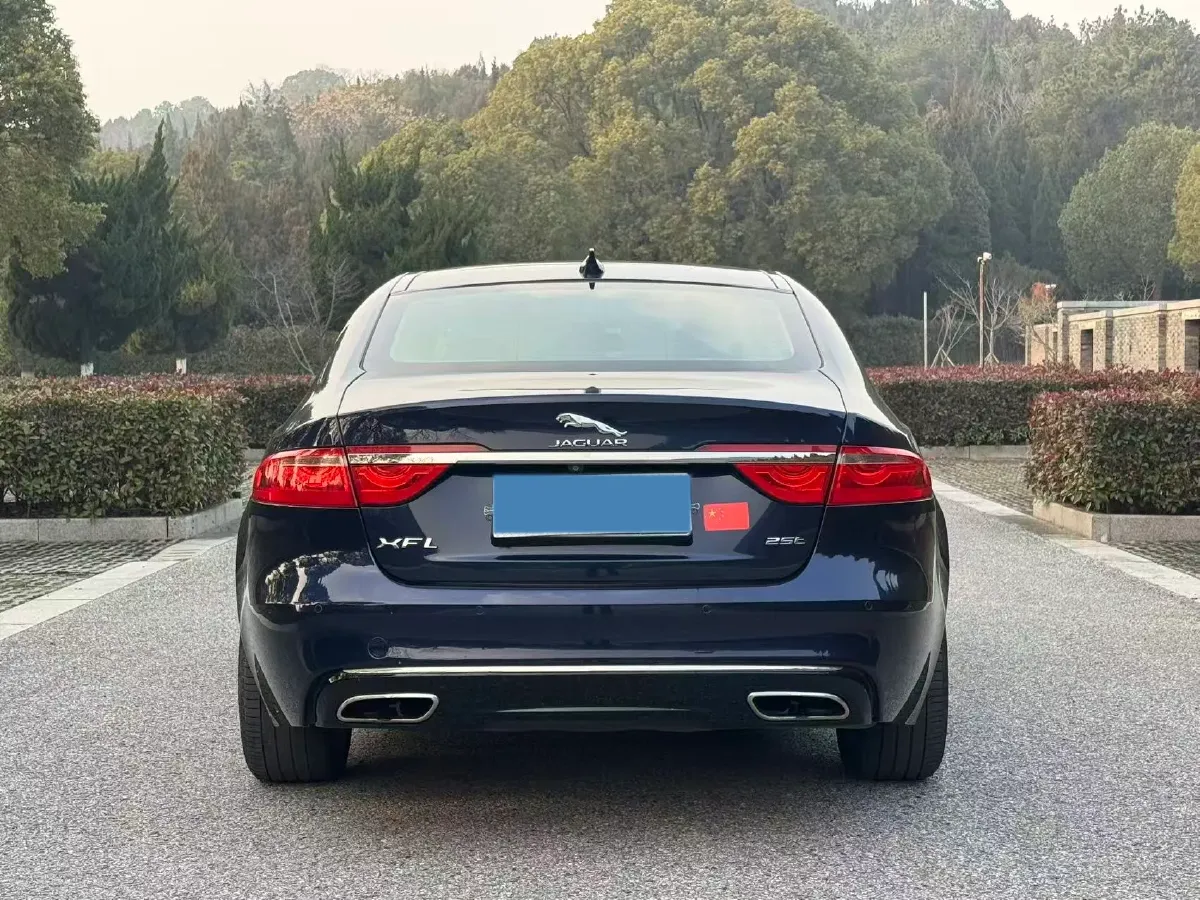 2018 Mercedes-Benz E Class 2.0T 184HP L4 9AT,autocango,china used car exporter,china ev exporter,chinese used car exporter,chinese used ev exporter