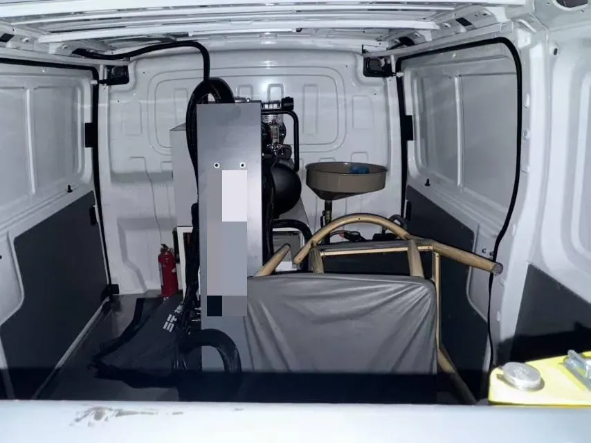 2025 MAXUS XinTu V80 2.0T 126HP L4 6MT,autocango,china used car exporter,china ev exporter,chinese used car exporter,chinese used ev exporter