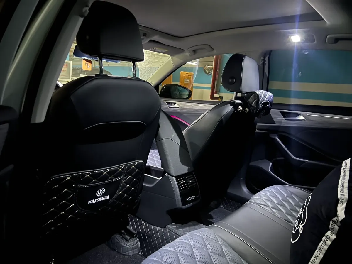 2024 Volkswagen Sagitar 1.5T 160HP L4 7DCT,autocango,china used car exporter,china ev exporter,chinese used car exporter,chinese used ev exporter