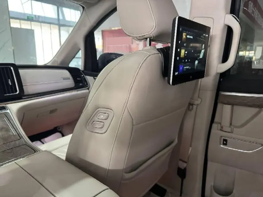 2023 GAC Trumpchi M8 2.0T 252HP L4 8AT,autocango,china used car exporter,china ev exporter,chinese used car exporter,chinese used ev exporter