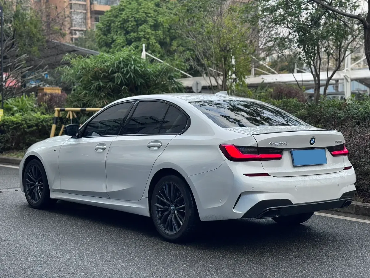 2021 BMW 3 Series 2.0T 184HP L4 8AT,autocango,china used car exporter,china ev exporter,chinese used car exporter,chinese used ev exporter
