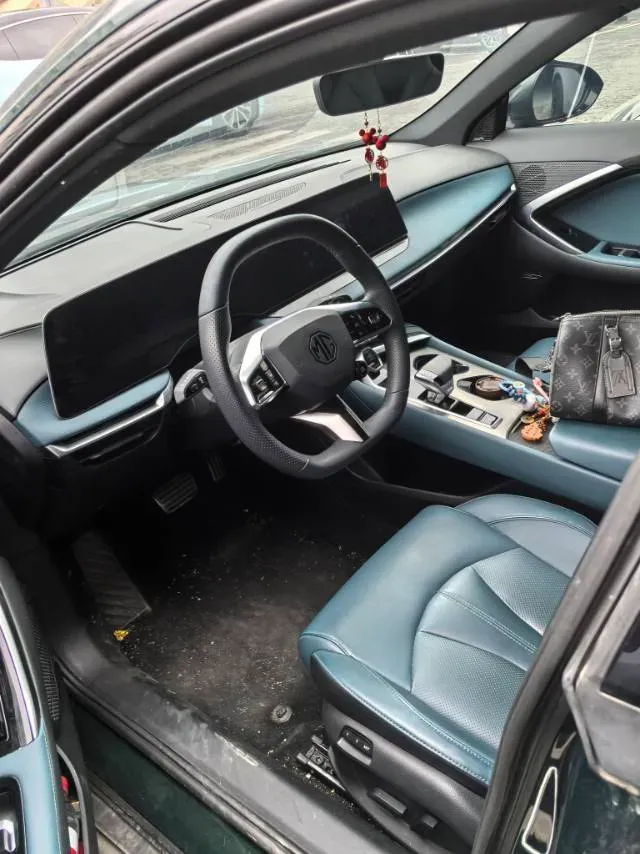 2023 MG 7 2.0T 261HP L4 9AT,autocango,china used car exporter,china ev exporter,chinese used car exporter,chinese used ev exporter