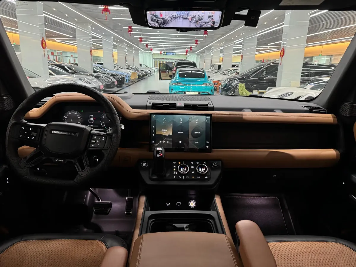 2022 Land Rover Defender 3.0T 400HP L6 8AT,autocango,china used car exporter,china ev exporter,chinese used car exporter,chinese used ev exporter