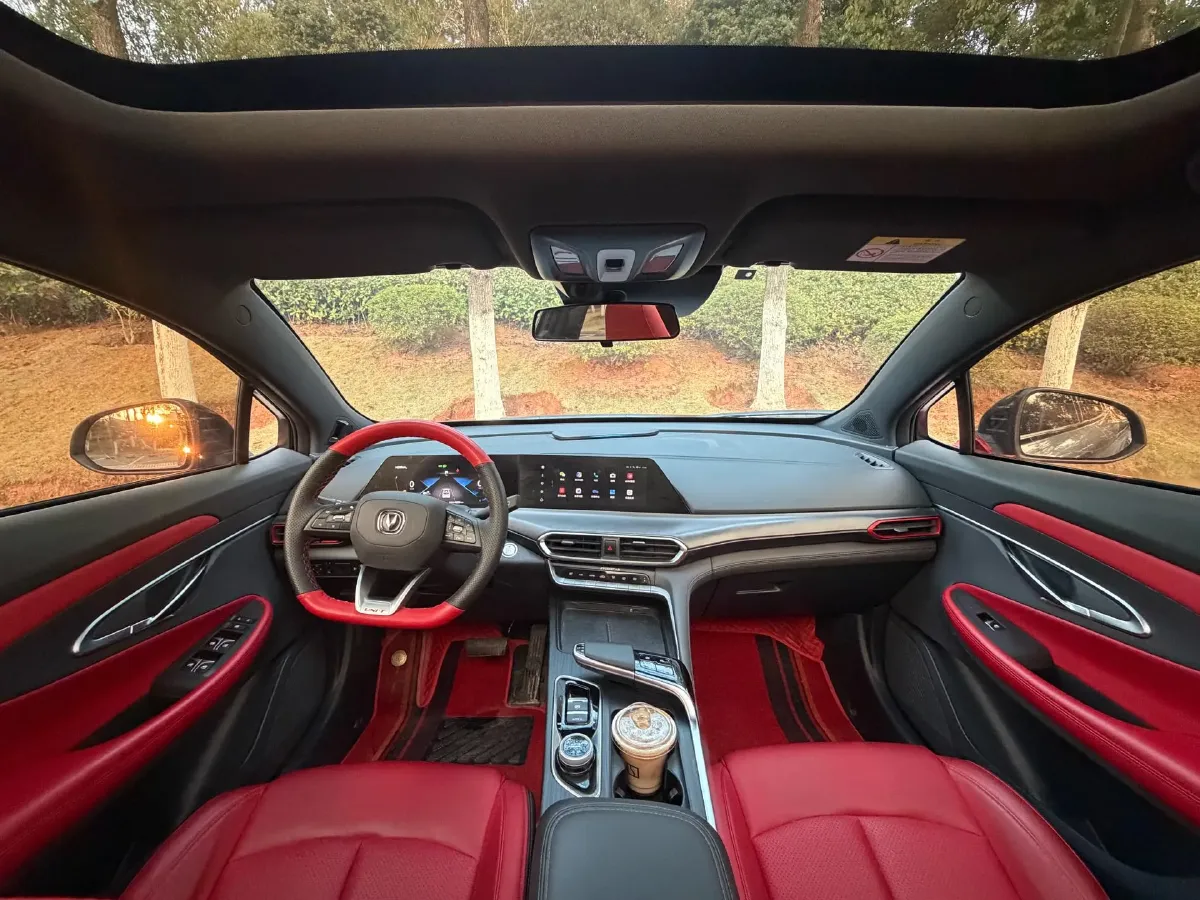 2020 ChangAn UNI-T 1.5T 180HP L4 7DCT,autocango,china used car exporter,china ev exporter,chinese used car exporter,chinese used ev exporter