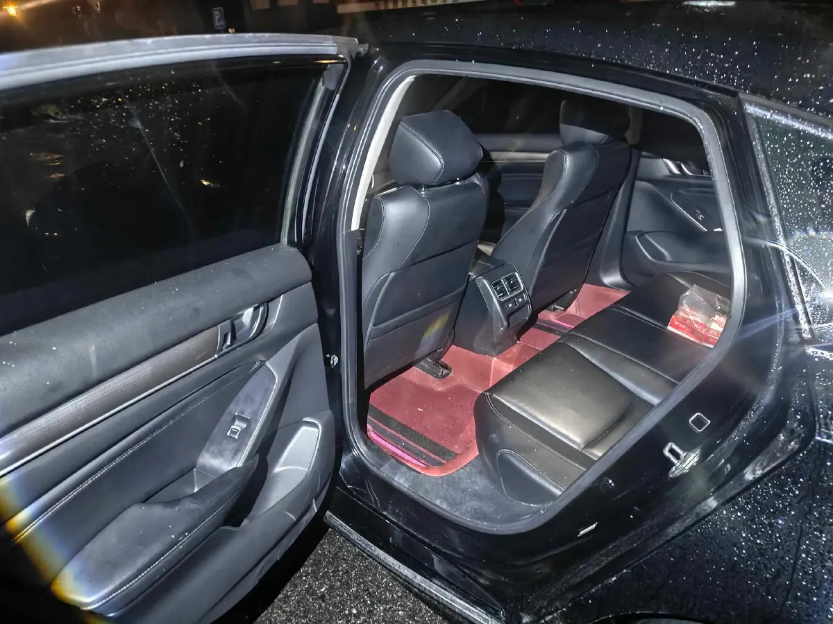 2022 Honda Accord 1.5T 194HP L4 CVT,autocango,china used car exporter,china ev exporter,chinese used car exporter,chinese used ev exporter